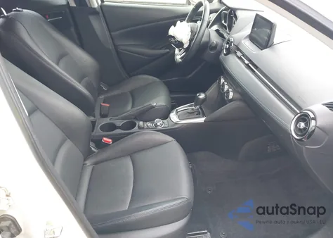 2020 Toyota Yaris Xle z USA, uszkodzony, nr VIN 3MYDLBJV0LY705097